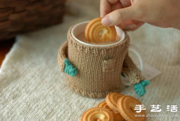 Super cute hand knitted cup covers make life so beautiful