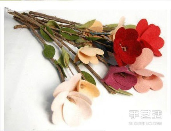 Non-woven flower tutorial illustrates how to make handmade fabric flowers