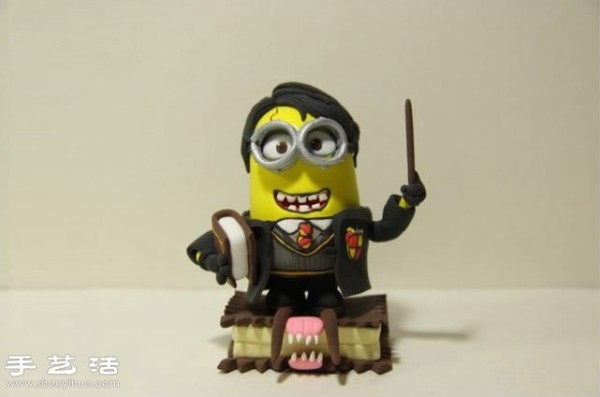 Soft clay handmade DIY spoof of minions