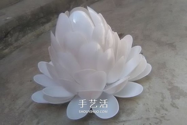 How to make your own Lotus lantern as a Mothers Day gift, which is environmentally friendly and beautiful! 