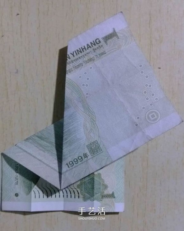 One-yuan banknote origami six-pointed star complex banknote six-pointed star folding method