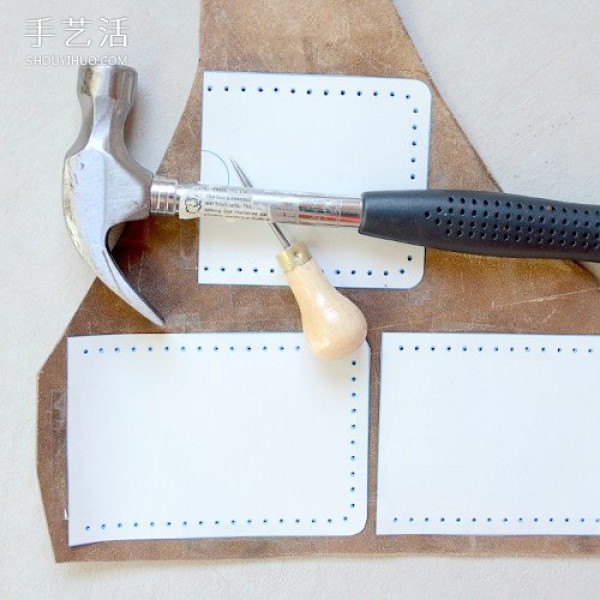 A good gift for your boyfriend: How to make your own leather iPhone case