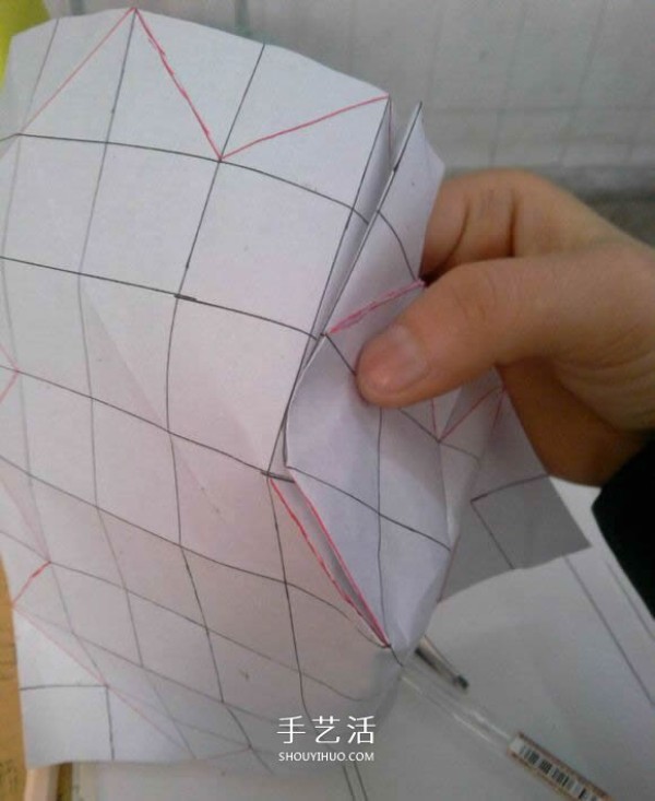 Step-by-step diagram of how to fold a Rothbard rose, origami Fukuyama