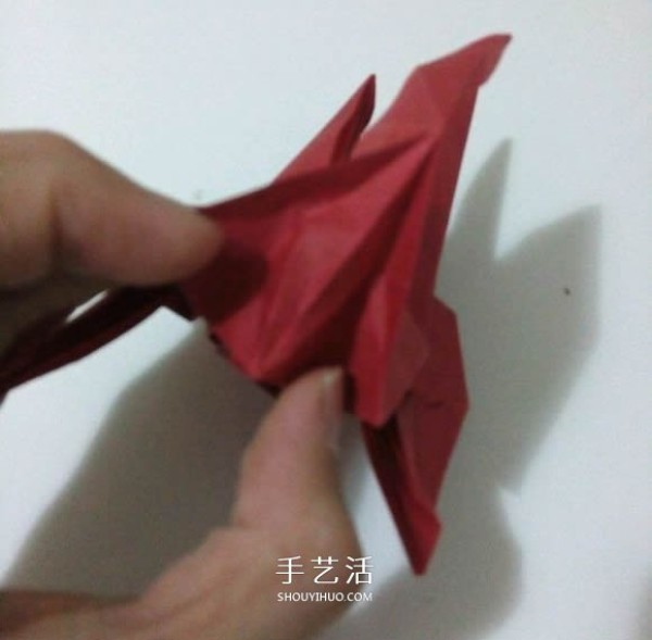 The process of folding the auspicious beast Kirin, the illustrated process of folding the Origami Tetsushi Kamiyas Kirin