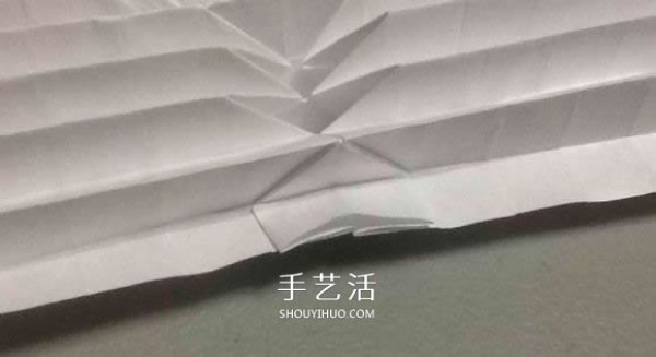 The origami method of shark mouth, step by step diagram of how to fold the sharks mouth