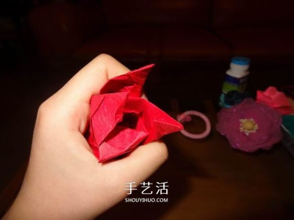 How to fold a rosette with a diagram and a detailed tutorial on how to fold a rosette with a centerrose origami