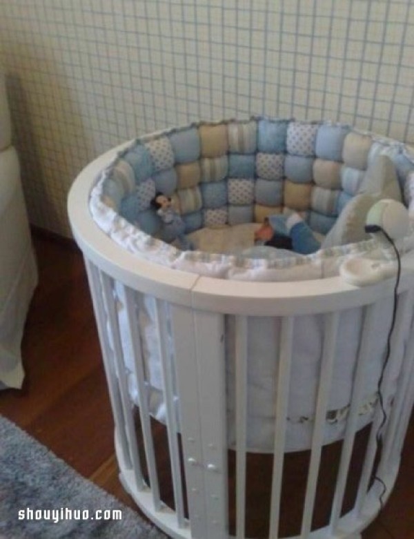 Use rag scraps to make a very protective crib and storage basket