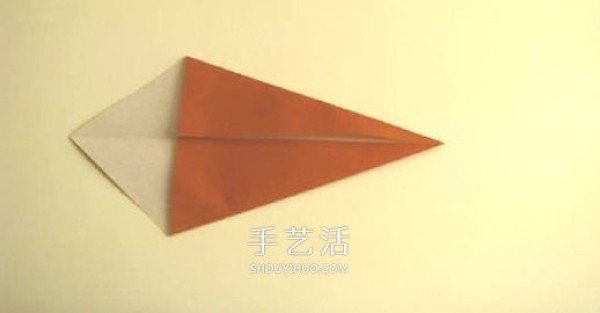 Illustration of how to fold a cute little snail. Tutorial of a simple origami snail