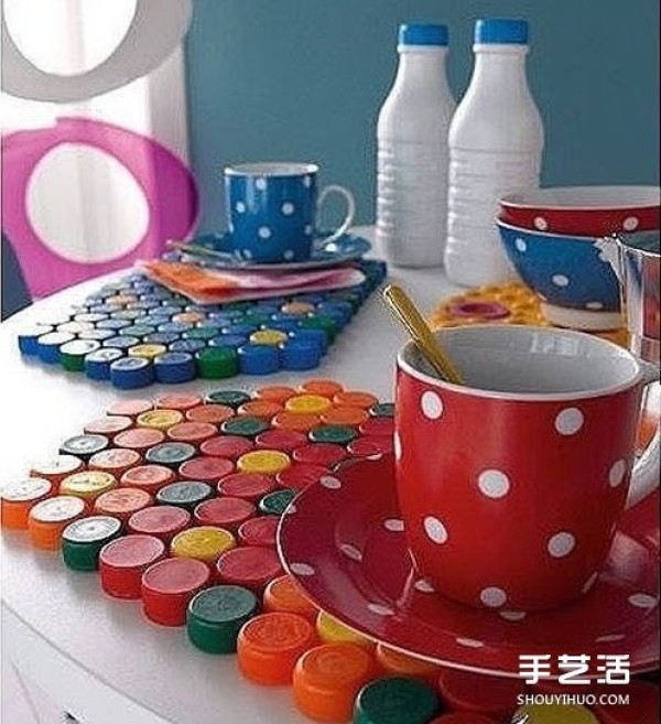 Handmade pictures of bottle cap waste utilization, handmade pictures of plastic bottle caps