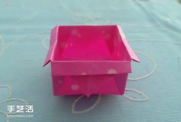 Childrens origami box tutorial, simple how to fold a paper box with illustrations