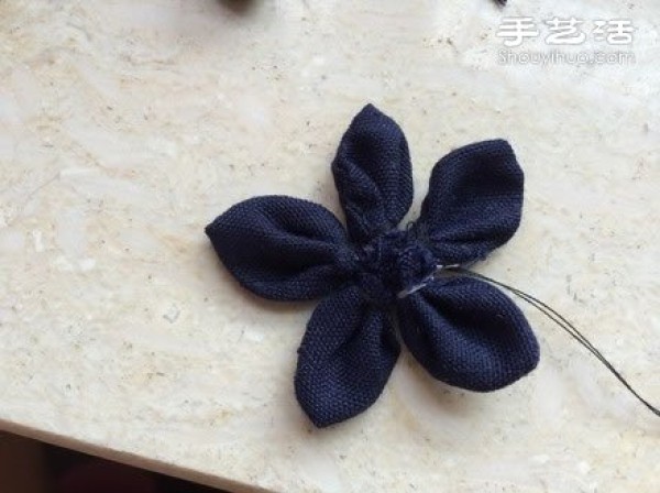 Super detailed steps to teach you how to make simple fabric flowers