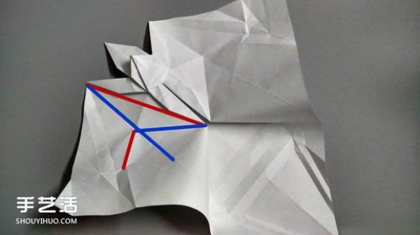 Elsa the Snow Queen origami illustration and three-dimensional female figure origami tutorial