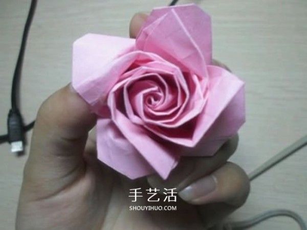 How to fold a rose with a diagram and the folding method of a rose is simple and easy to learn