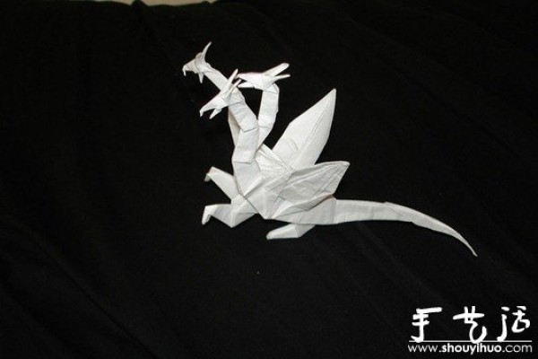 Origami works of animals and fictional characters