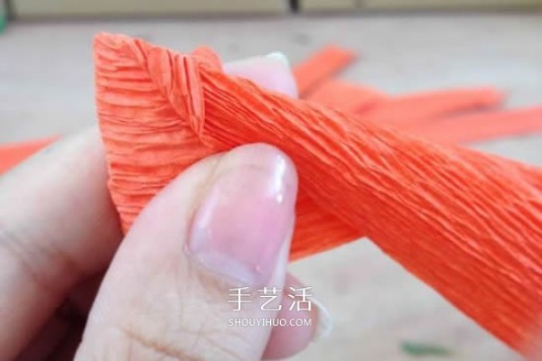 How to make handmade crepe paper roses, how to fold roses and crepe paper flowers