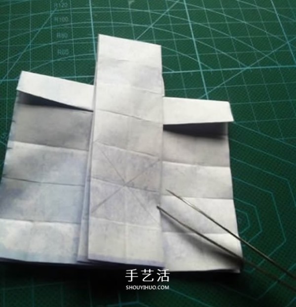 Naoyuki Tanitas origami tutorial, illustrations of how to fold a cute tissue box