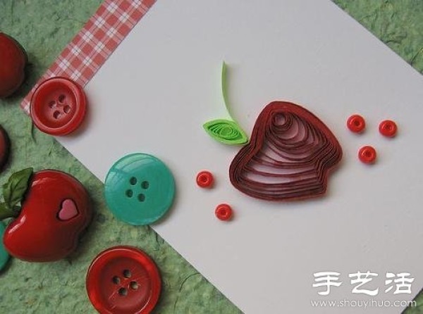 Simple and cute handmade paper quilling works