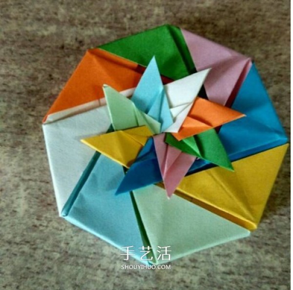 Illustration of the folding method of a Japanese-style octagonal gift box origami octagonal gift box with lid