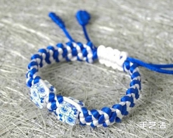 How to weave a blue and white porcelain bracelet, how to weave a DIY blue and white porcelain bracelet