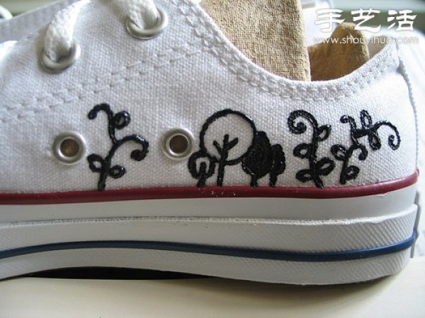 White canvas shoes handmade transformation tutorial