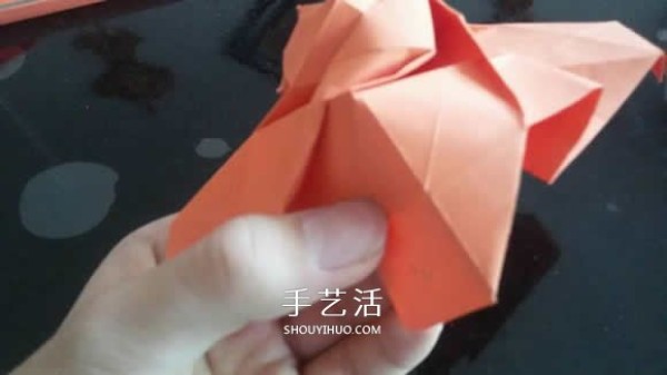 How to fold a rose carton and illustrate the origami Valentines Day rose gift box