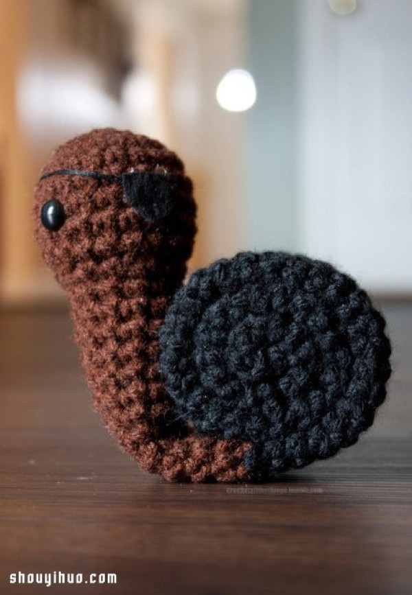 Avengers version of the crochet snail to identify who is who~