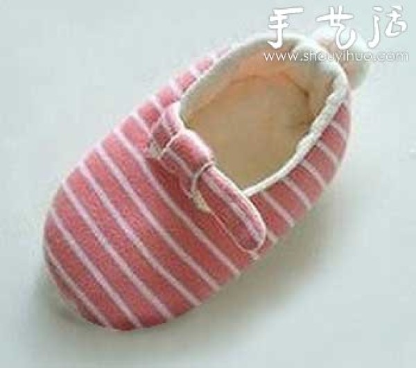 Handmade fabrics make cute and comfortable baby shoes