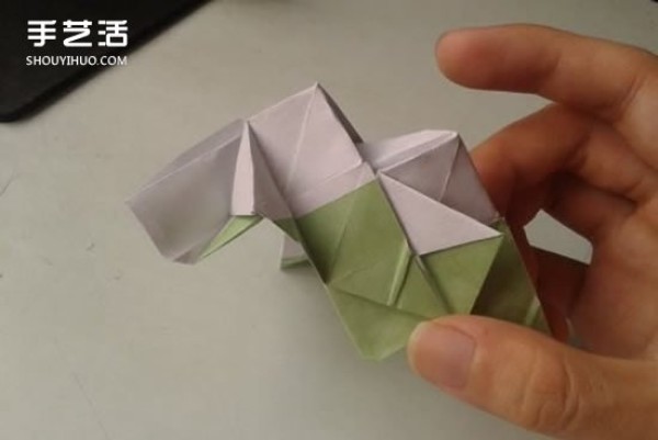 Kawasaki Rose Folding Illustration and Detailed Kawasaki Rose Origami Step-by-Step Tutorial