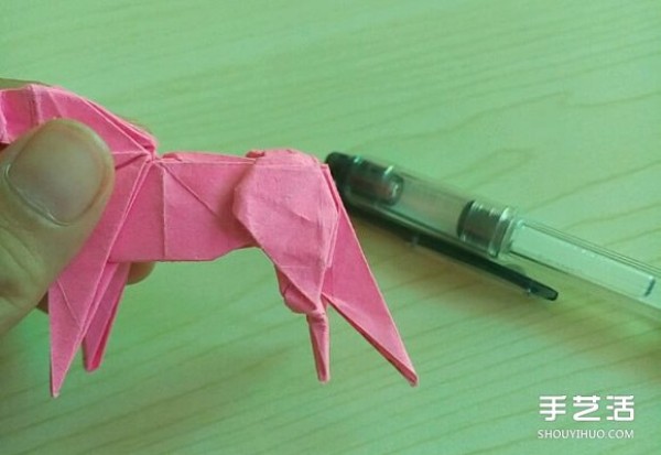 Hideo Komatsus Horse Origami Illustration, a Super Detailed Three-dimensional Horse Origami Tutorial