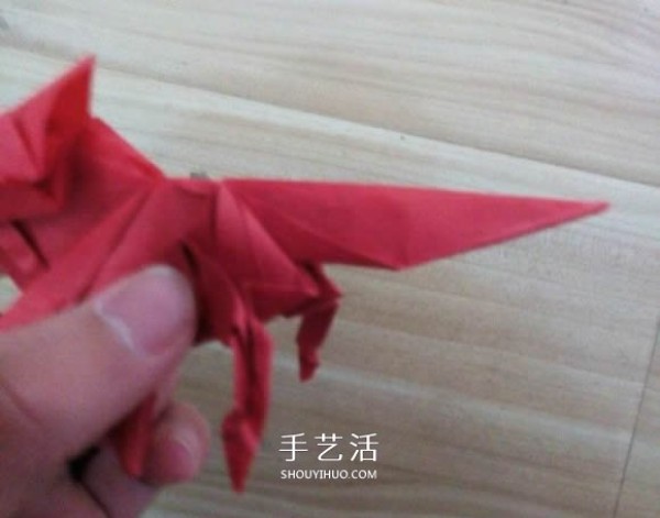 The process of folding the auspicious beast Kirin, the illustrated process of folding the Origami Tetsushi Kamiyas Kirin