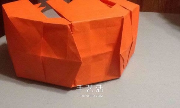 Origami illustration of three-dimensional jack-o