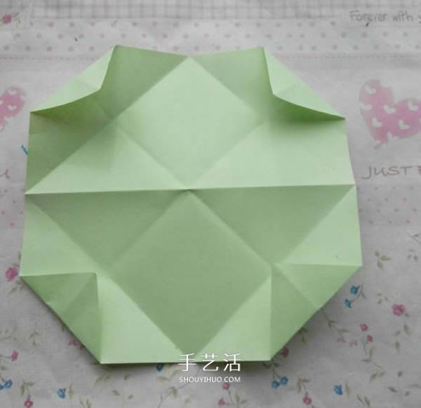 A tutorial on how to fold a diamond rose and a tutorial on how to fold a diamond rose