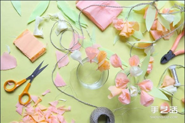 Illustrations on how to fold crepe paper flowers to make beautiful home hangings