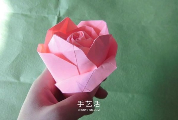 Illustration of folding method of wine glass and rose. Process of hand-made origami wine glass and rose