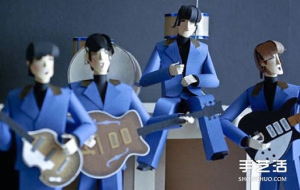 The delicate origami puppet works also form a band performance! 