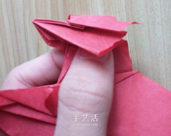 The process of folding the auspicious beast Kirin, the illustrated process of folding the Origami Tetsushi Kamiyas Kirin