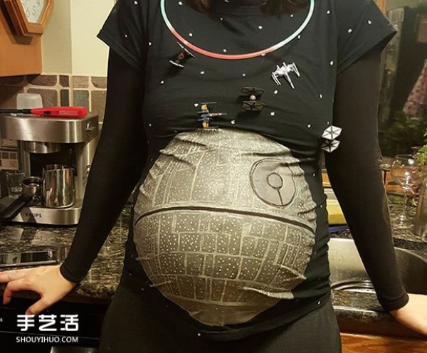 Halloween fashion for pregnant moms, are you ready? 