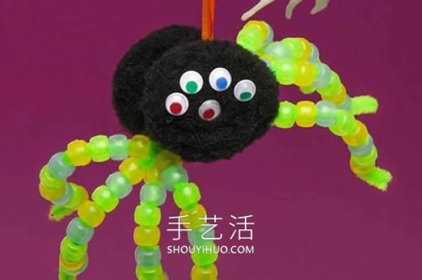 Tutorial on how to make a simple handmade Halloween spider ornament