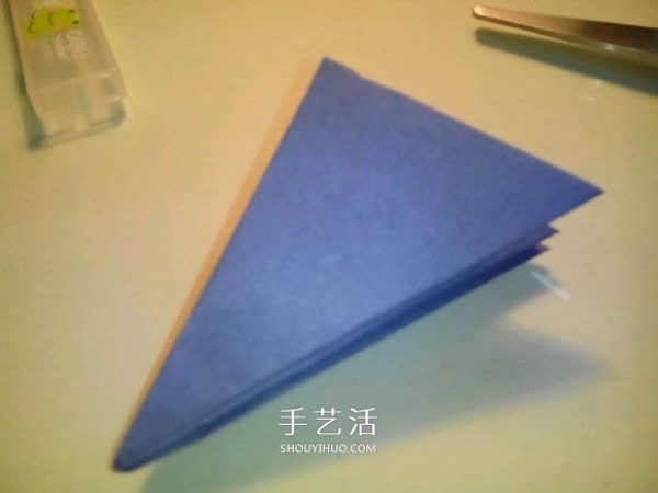 Illustration of how to fold a five-pointed star box, how to fold an origami five-pointed star box