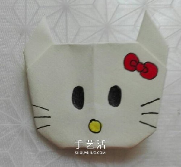 Simple Hello Kitty origami tutorial for children to fold Hello Kitty