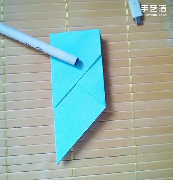 How to fold a Chinese Valentines Day gift box, how to fold an octagonal paper box, how to fold it