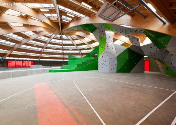 Huge mushrooms landed in Denmarks 1,000-square-foot giant street sports park