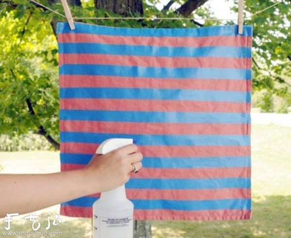 Pillowcases are also tie-dyed creatively!