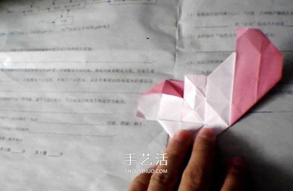 Illustrations on how to fold Valentines Day love origami with wings to make a perfect match