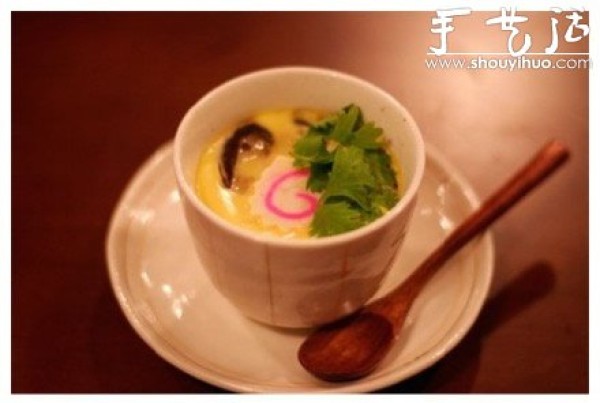 Tutorial on making homemade Japanese egg custard using chawanmushi