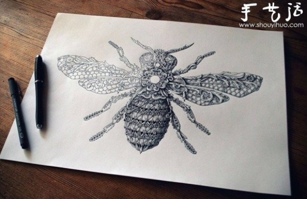 Super-detailed insect hand-painted works