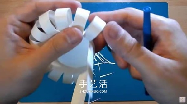 Tutorial on how to make your own super-good-looking paper cup lanterns