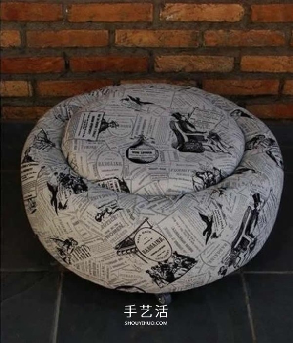 Pictures of used tires transformed into sofas and chairs.