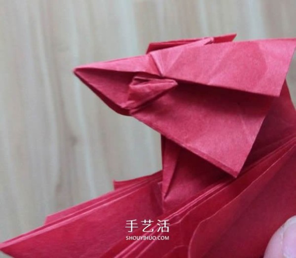 The process of folding the auspicious beast Kirin, the illustrated process of folding the Origami Tetsushi Kamiyas Kirin