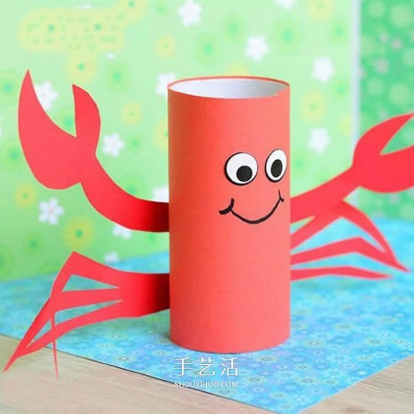 How to make a cute little crab with a simple paper roll